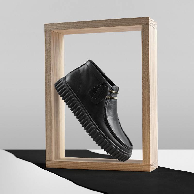Black Leather Clarks Torhill Hi | CLKS-84625