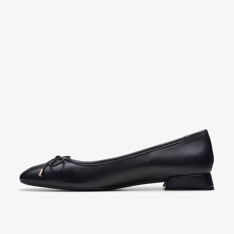 Black Leather Clarks Ubree 15 Step | CLKS-85354