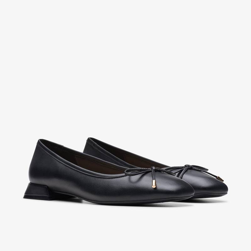 Black Leather Clarks Ubree 15 Step | CLKS-85354