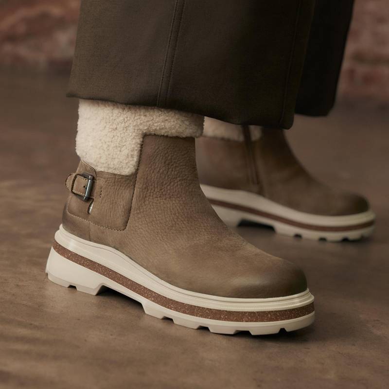 Dark Sand Warmlined Clarks Hencroft Madi Waterproof | CLKS-85509